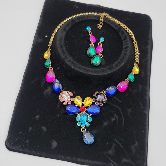 Fashion statement Multicolor rhinestone drop necklace - Picture 2 of 6